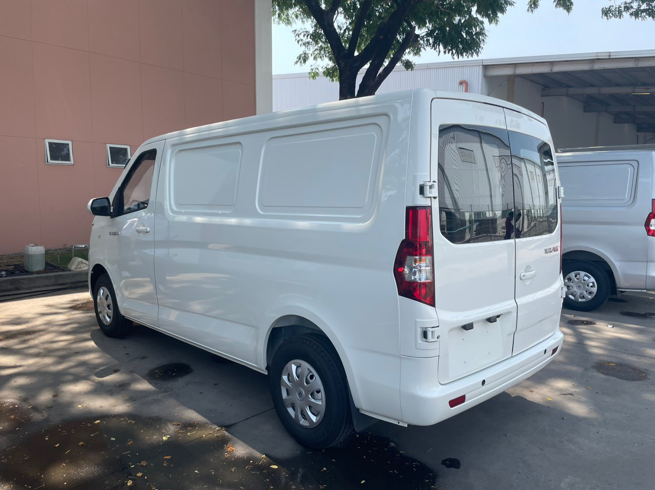 Xe Tải Tera V8: Mạnh Mẽ, Bền Bỉ Cho Mọi Hành Trình